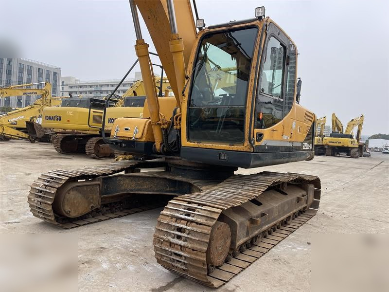Crawler excavator HYUNDAI ROBEX 220 LC-9: picture 6