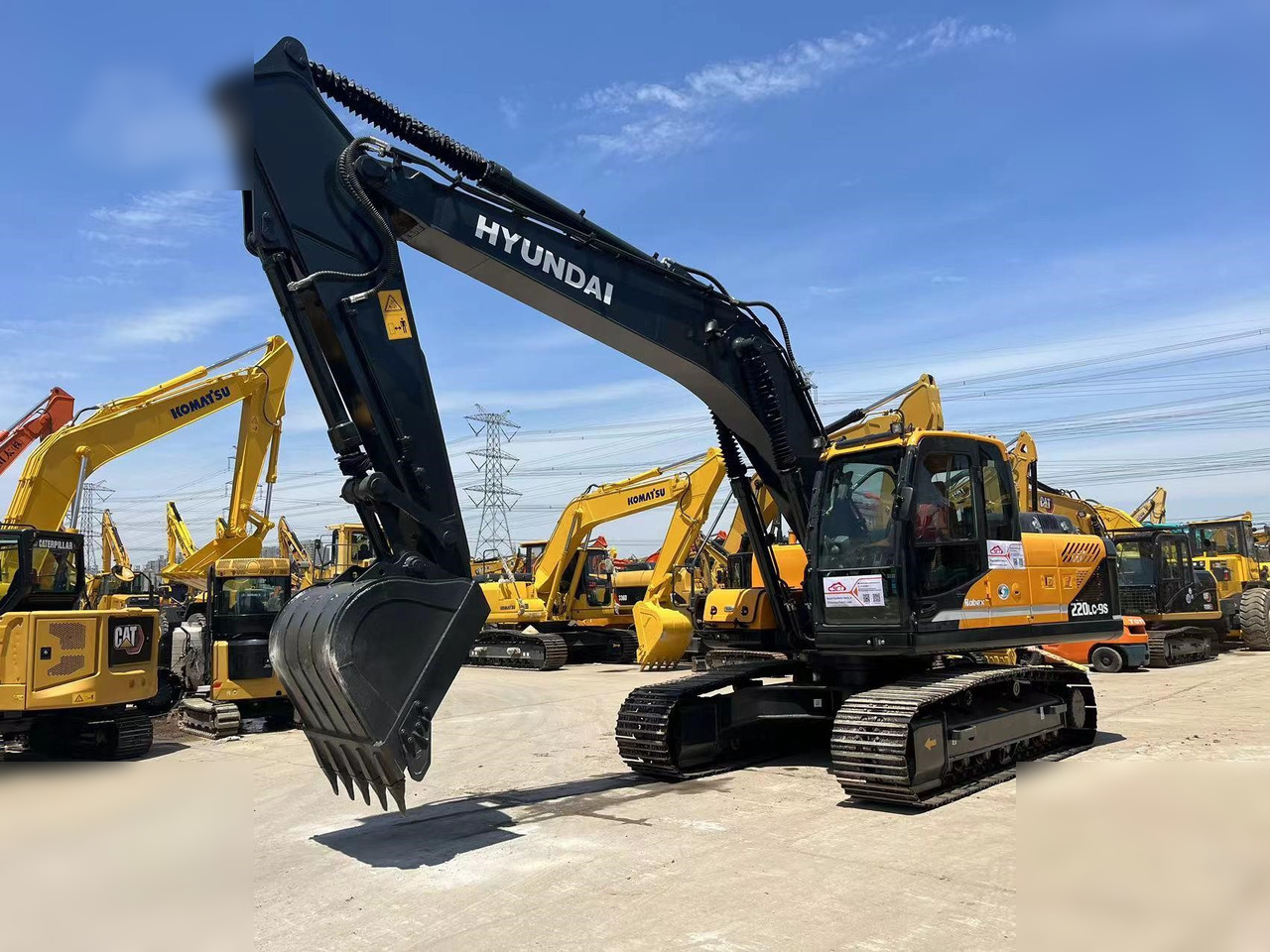 HYUNDAI ROBEX 220 LC-9S - Crawler excavator: picture 1 HYUNDAI ROBEX 220 LC-9S - Crawler excavator: picture 1