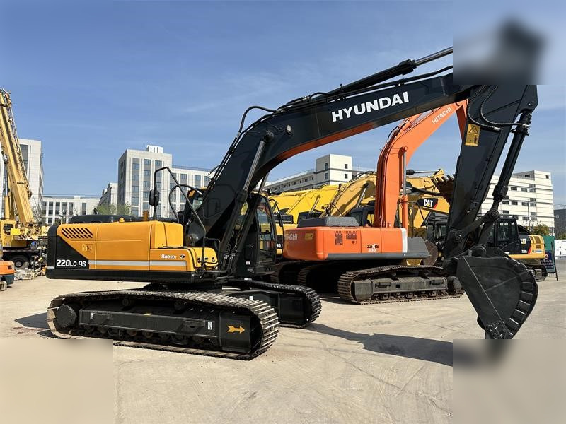 HYUNDAI ROBEX 220 LC-9S - Crawler excavator: picture 1 HYUNDAI ROBEX 220 LC-9S - Crawler excavator: picture 1