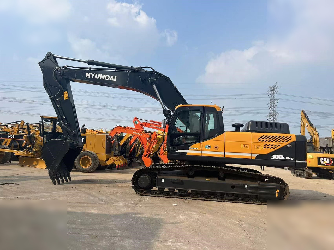HYUNDAI ROBEX 300 LR-9 - Crawler excavator: picture 1 HYUNDAI ROBEX 300 LR-9 - Crawler excavator: picture 1