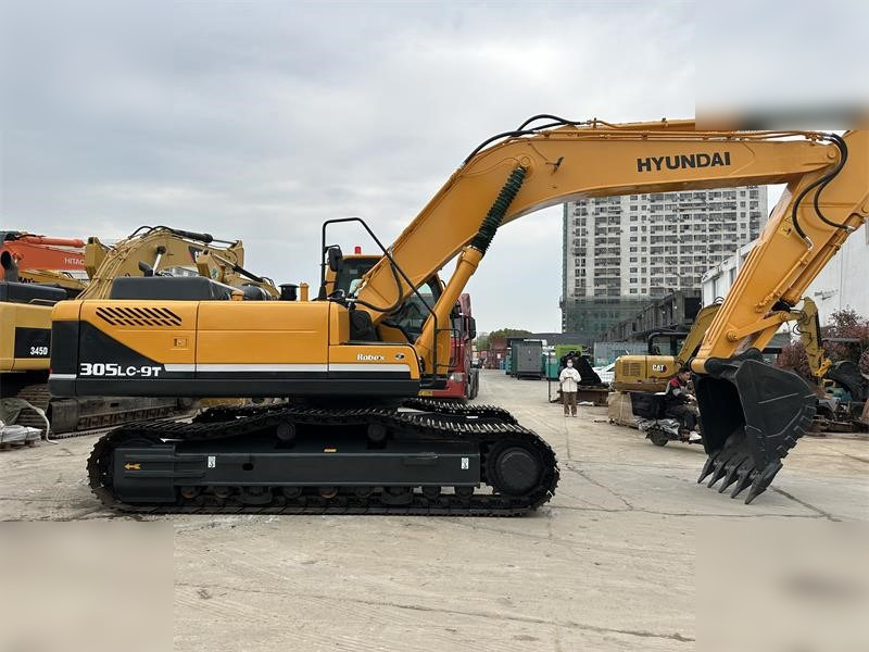 HYUNDAI ROBEX 305 LC-9T - Crawler excavator: picture 2 HYUNDAI ROBEX 305 LC-9T - Crawler excavator: picture 2