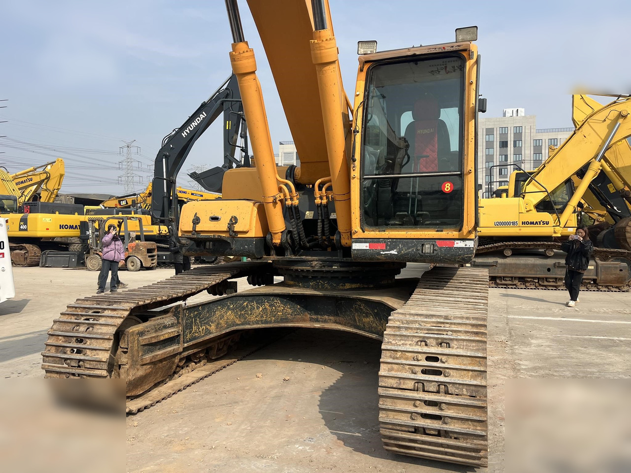HYUNDAI ROBEX 305 LC-9T - Crawler excavator: picture 5 HYUNDAI ROBEX 305 LC-9T - Crawler excavator: picture 5