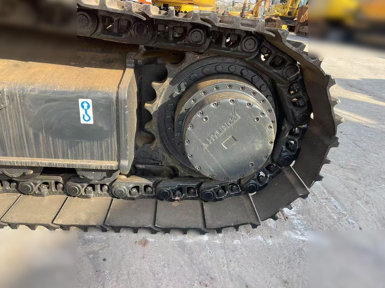 HYUNDAI ROBEX 330 LC-9S - Crawler excavator: picture 5 HYUNDAI ROBEX 330 LC-9S - Crawler excavator: picture 5