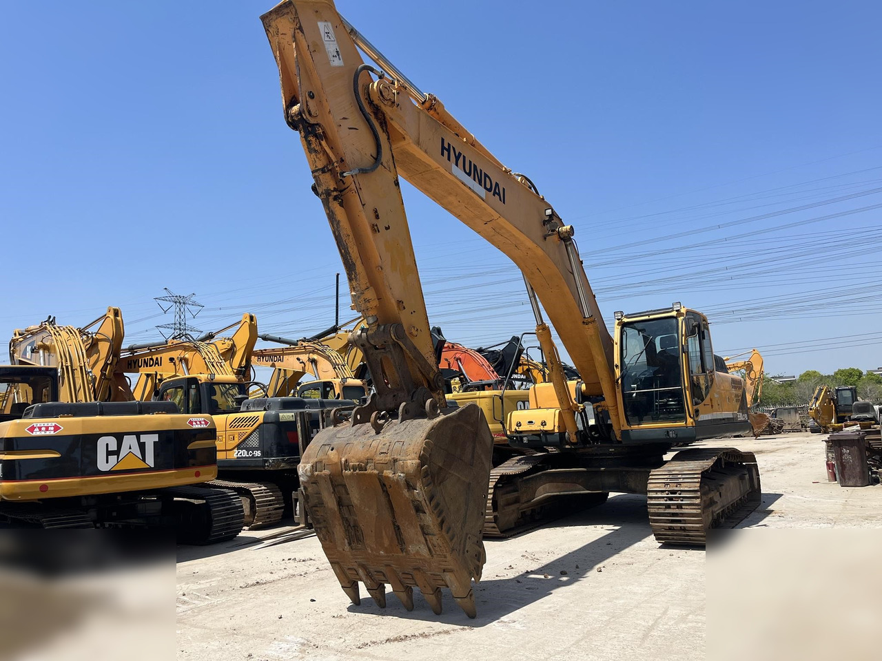 HYUNDAI ROBEX 330 LC-9S - Crawler excavator: picture 3 HYUNDAI ROBEX 330 LC-9S - Crawler excavator: picture 3