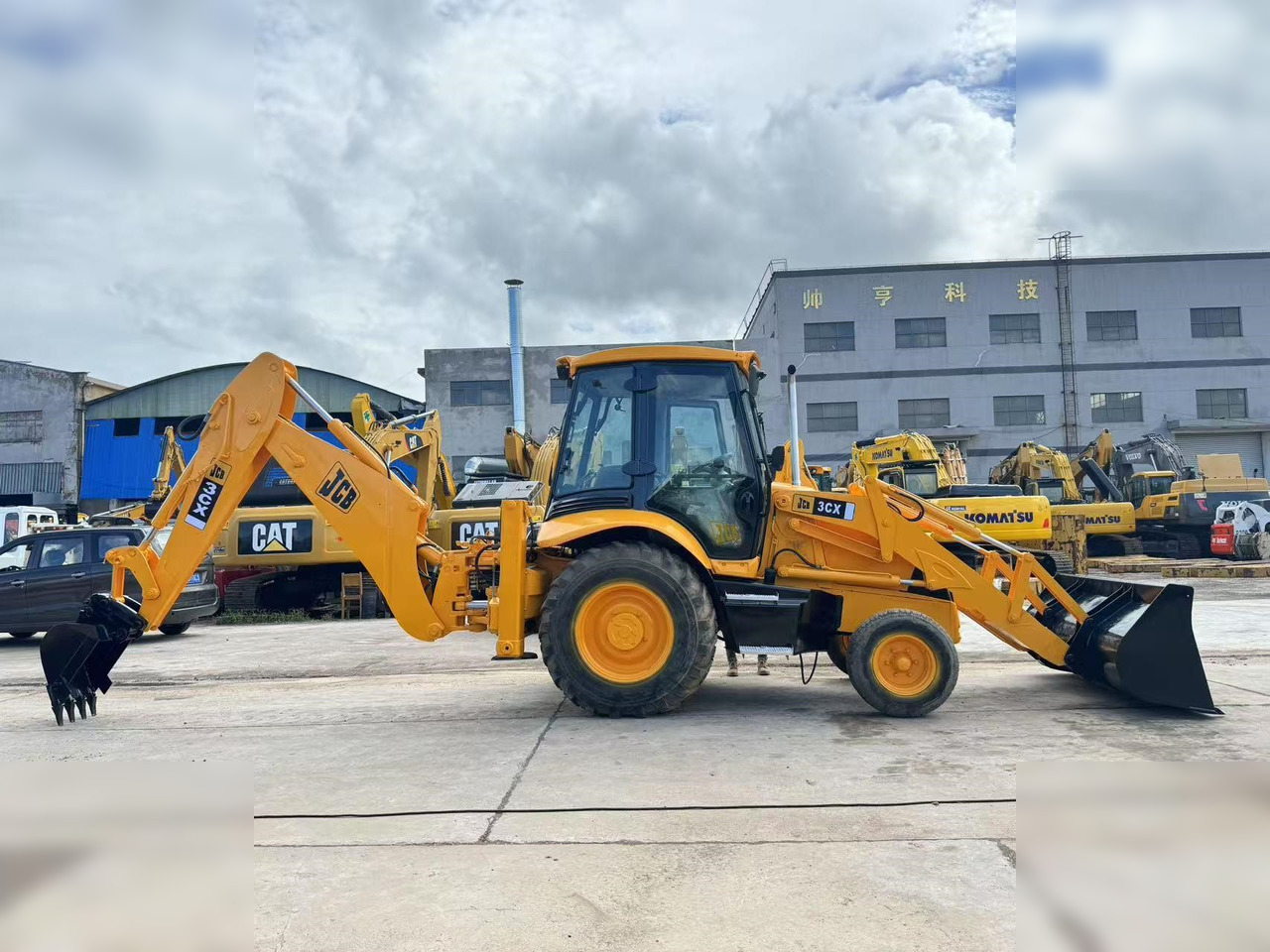 JCB 3CX - Backhoe loader: picture 1 JCB 3CX - Backhoe loader: picture 1