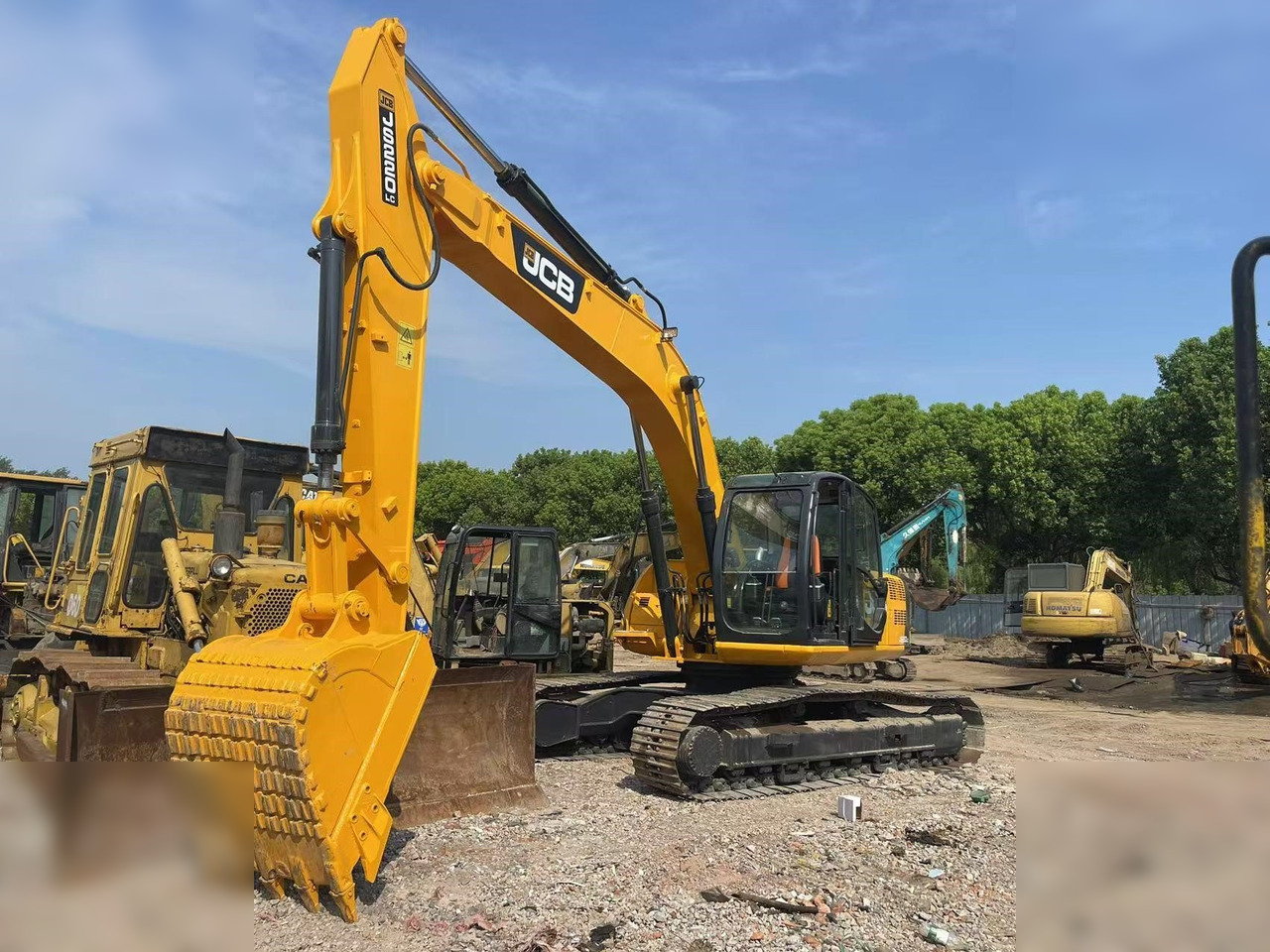 JCB JS220 LC - Crawler excavator: picture 1 JCB JS220 LC - Crawler excavator: picture 1