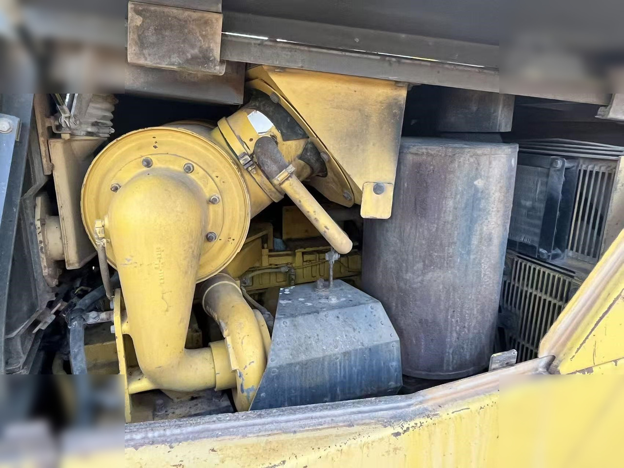 KOMATSU D155A-5 - Bulldozer: picture 5 KOMATSU D155A-5 - Bulldozer: picture 5