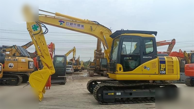 KOMATSU PC130-7 - Crawler excavator: picture 1 KOMATSU PC130-7 - Crawler excavator: picture 1