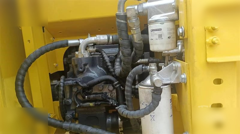 KOMATSU PC130-7 - Crawler excavator: picture 5 KOMATSU PC130-7 - Crawler excavator: picture 5