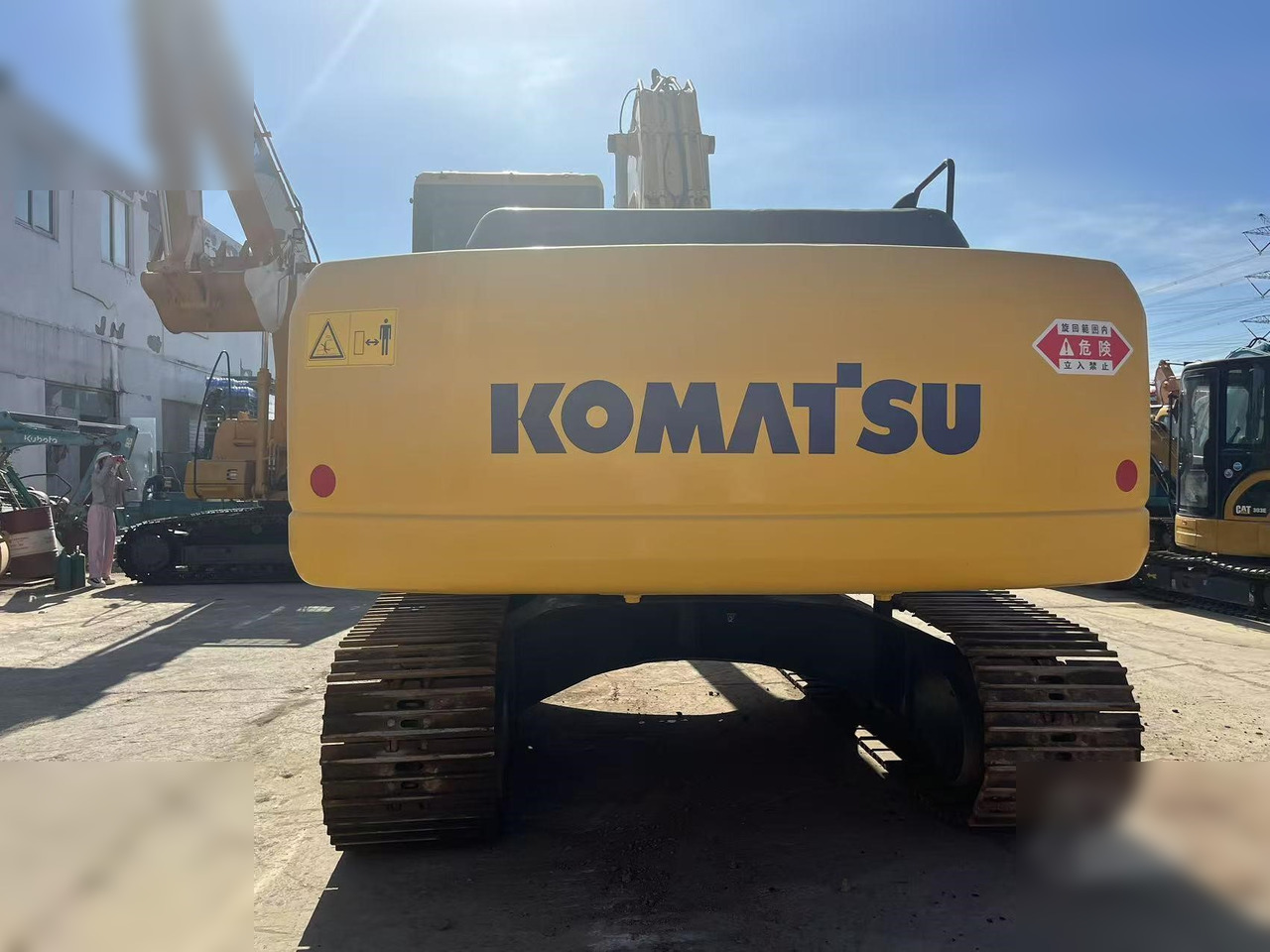 KOMATSU PC220-7 - Crawler excavator: picture 5 KOMATSU PC220-7 - Crawler excavator: picture 5