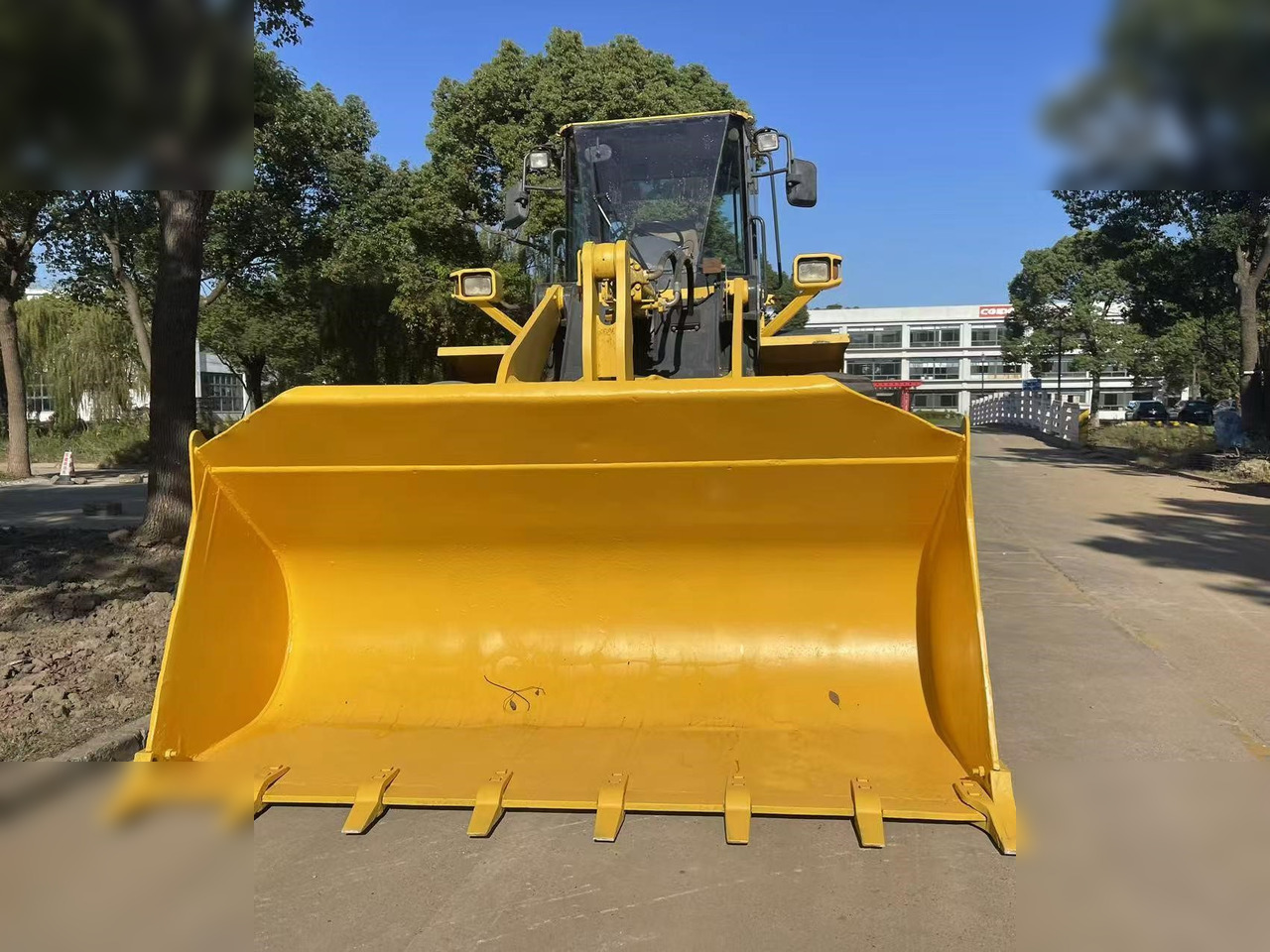 KOMATSU WA320-5 - Wheel loader: picture 3 KOMATSU WA320-5 - Wheel loader: picture 3