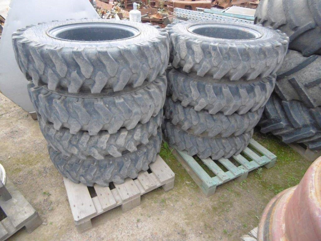 Däck + Fälg Passande Take-Job TB295 - Wheel and tire package for Construction machinery: picture 2 Däck + Fälg Passande Take-Job TB295 - Wheel and tire package for Construction machinery: picture 2