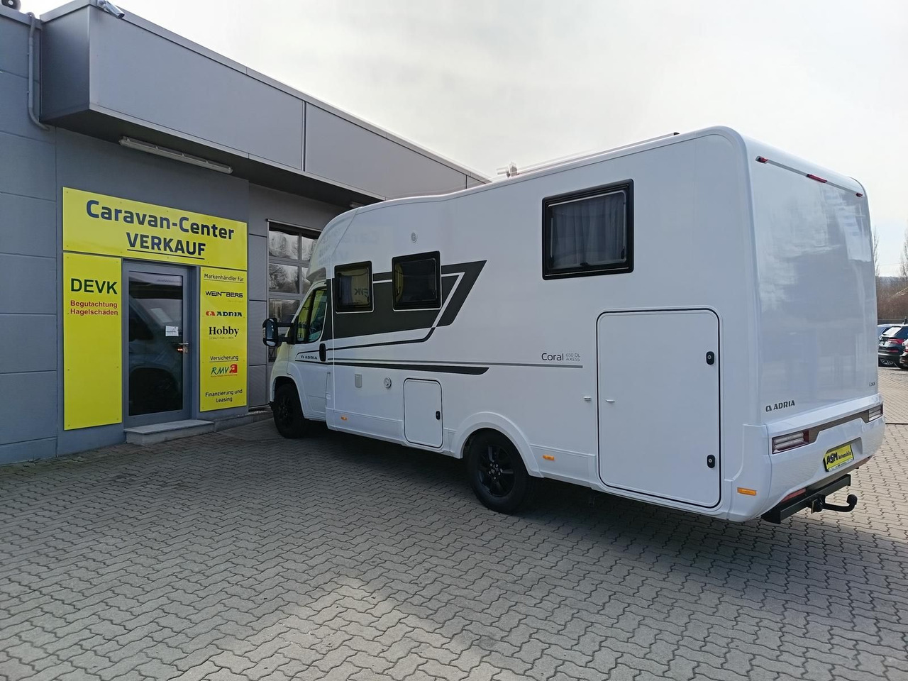 Adria Coral ALL-IN 650 DL*LUFTFEDERUNG HA*SOLAR*SOFORT - Semi-integrated motorhome: picture 5 Adria Coral ALL-IN 650 DL*LUFTFEDERUNG HA*SOLAR*SOFORT - Semi-integrated motorhome: picture 5