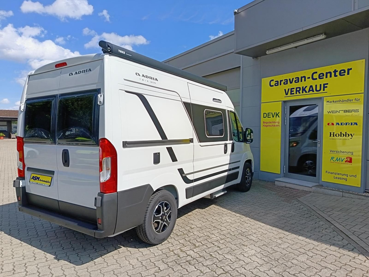 Adria Twin ALL-IN 540 SP*AUTOMATIK*SAFETY*STYLE*SOFORT - Campervan: picture 4 Adria Twin ALL-IN 540 SP*AUTOMATIK*SAFETY*STYLE*SOFORT - Campervan: picture 4