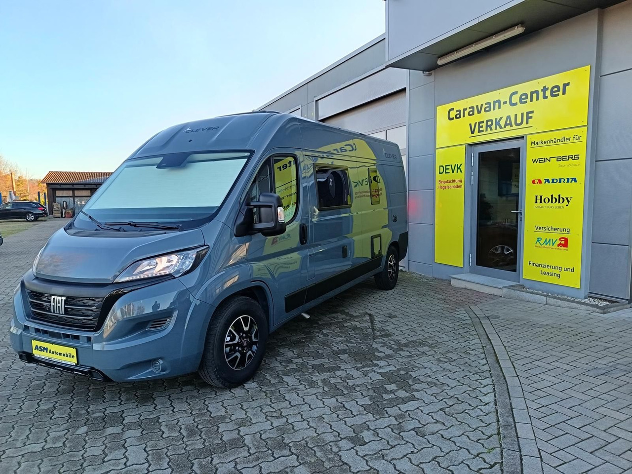 Clever Celebration 600 MJ24*AHK*MARKISE*ACC*R-KAM*RADIO - Campervan: picture 4 Clever Celebration 600 MJ24*AHK*MARKISE*ACC*R-KAM*RADIO - Campervan: picture 4