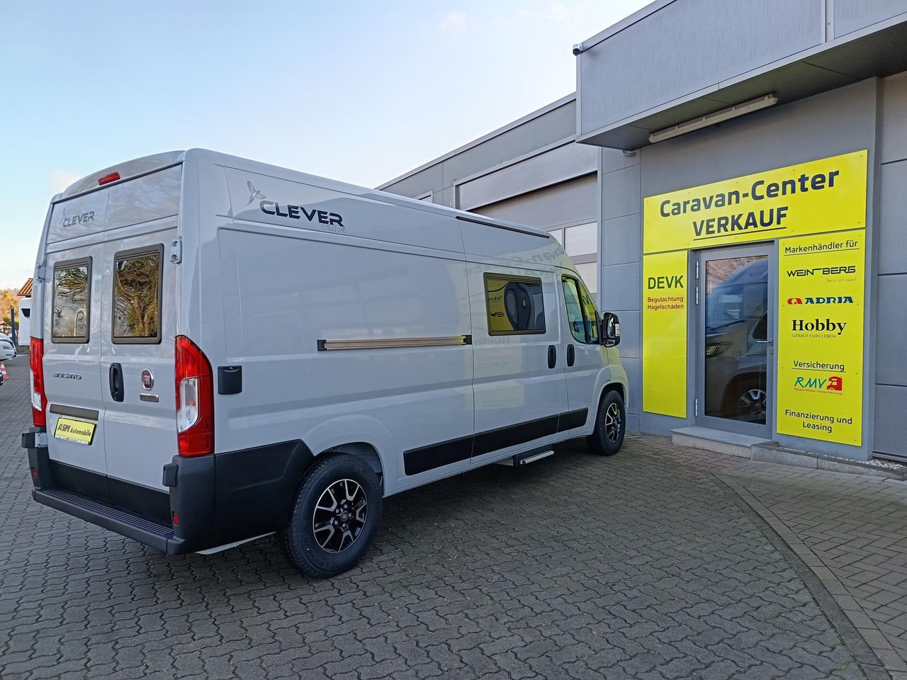 Clever Celebration 600 MJ24*AHK*MARKISE*ACC*R-KAM*RADIO - Campervan: picture 5 Clever Celebration 600 MJ24*AHK*MARKISE*ACC*R-KAM*RADIO - Campervan: picture 5