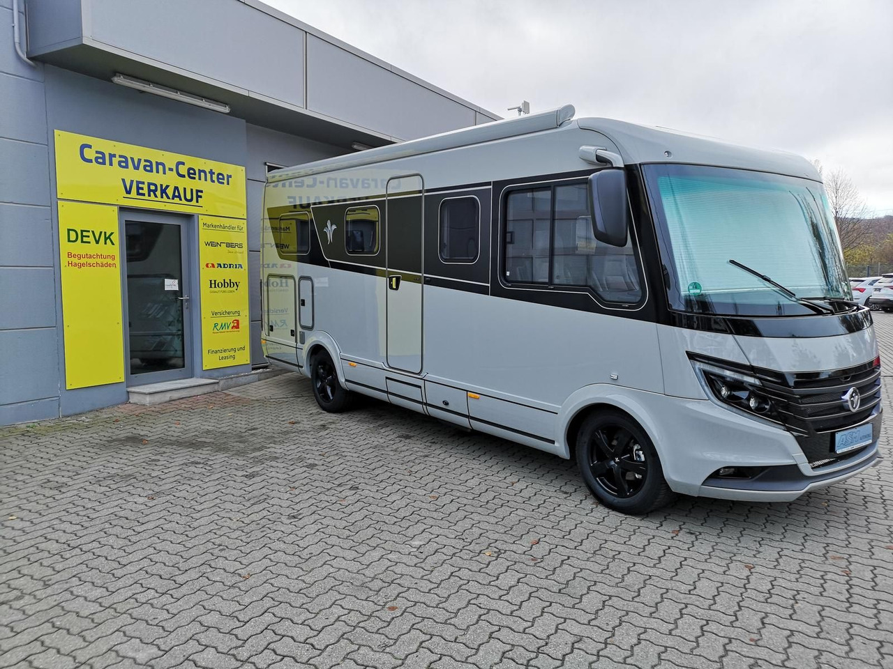 Niesmann + Bischoff iSmove 6.9 E 132 kW+AHK+SOLAR+ALDE+KLIMA+NAVI - Integrated motorhome: picture 3 Niesmann + Bischoff iSmove 6.9 E 132 kW+AHK+SOLAR+ALDE+KLIMA+NAVI - Integrated motorhome: picture 3