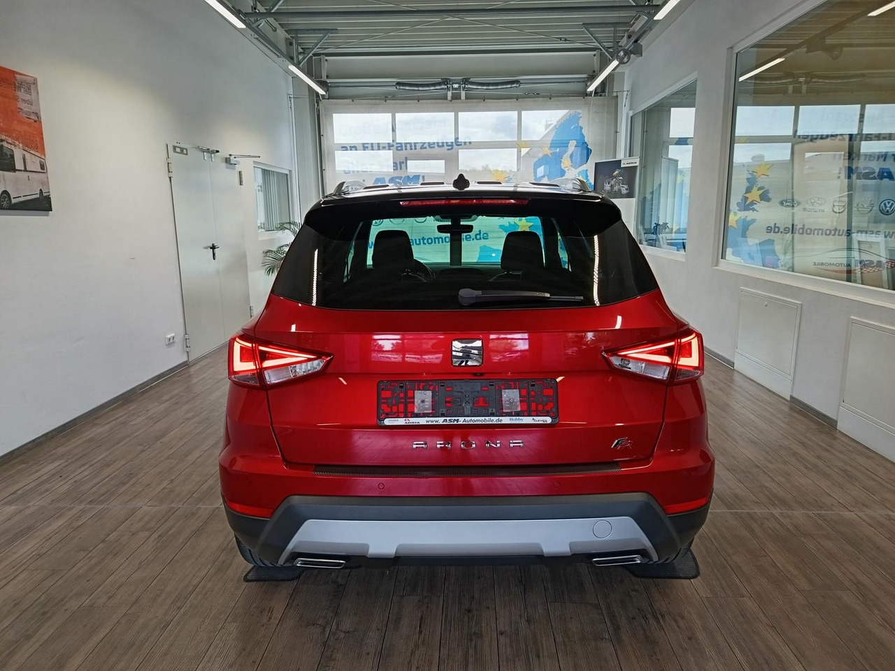 Seat Arona 1,5TSI FR*AHK*NAVI*ACC*LED*BEATS*R-KAM*DAB - SUV: picture 5 Seat Arona 1,5TSI FR*AHK*NAVI*ACC*LED*BEATS*R-KAM*DAB - SUV: picture 5
