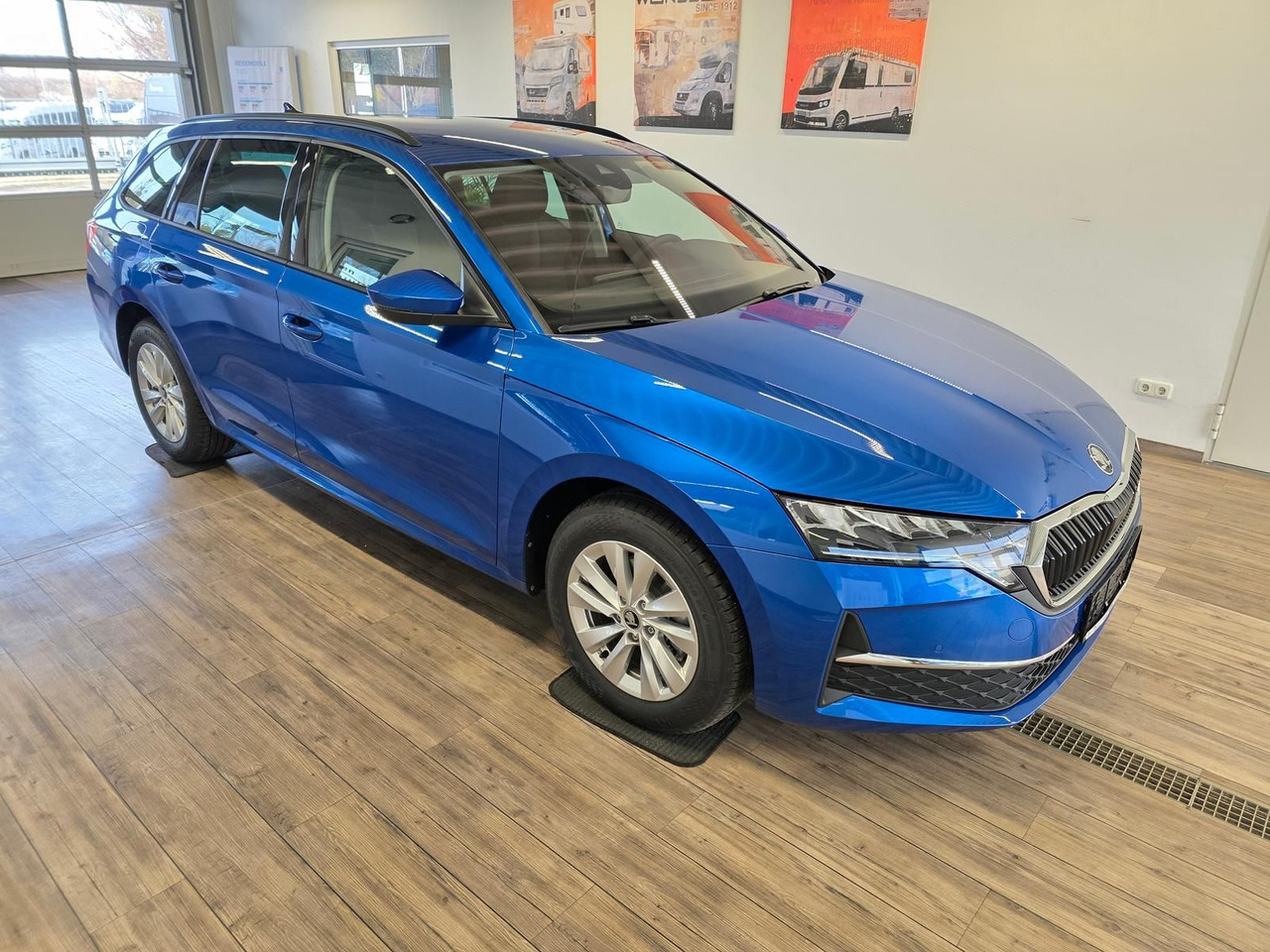 Skoda Octavia Combi Selection DSG*LED*ACC*WINTERPAKET* - Estate car: picture 3 Skoda Octavia Combi Selection DSG*LED*ACC*WINTERPAKET* - Estate car: picture 3