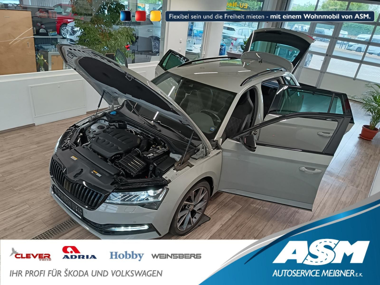 Skoda Superb Combi Sportline 2.0TSI DSG4x4*AHK*DCC*ACC - Estate car: picture 1 Skoda Superb Combi Sportline 2.0TSI DSG4x4*AHK*DCC*ACC - Estate car: picture 1