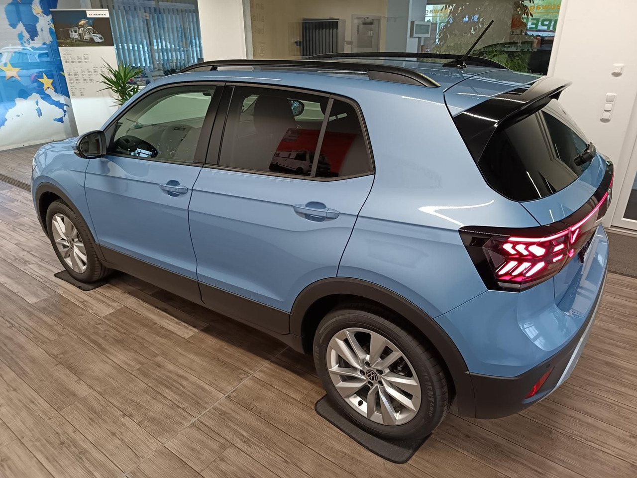 Volkswagen T-Cross Life 1.5 TSI DSG*AHK*MATRIX LED*ACC*SHZ* - SUV: picture 4 Volkswagen T-Cross Life 1.5 TSI DSG*AHK*MATRIX LED*ACC*SHZ* - SUV: picture 4