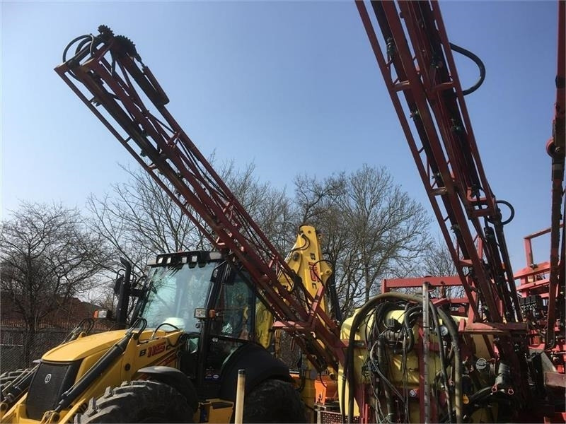 Hardi Mega 1200L 21m LPZ - Trailed sprayer: picture 3 Hardi Mega 1200L 21m LPZ - Trailed sprayer: picture 3