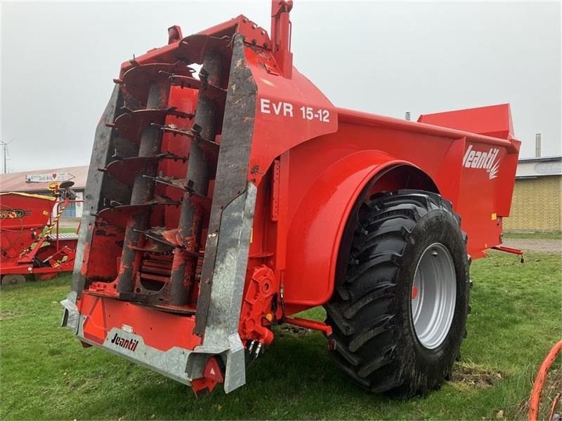 Jeantil EVR 15-12 - Manure spreader: picture 4 Jeantil EVR 15-12 - Manure spreader: picture 4