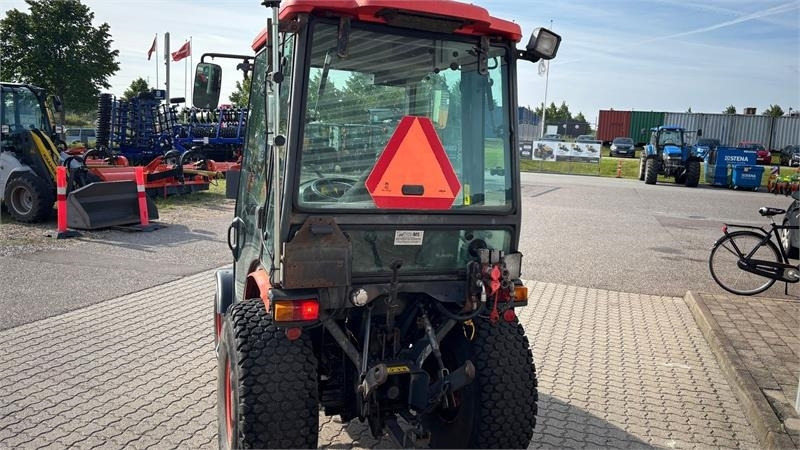 Kubota B2530 HST B2530 - Municipal tractor: picture 2 Kubota B2530 HST B2530 - Municipal tractor: picture 2