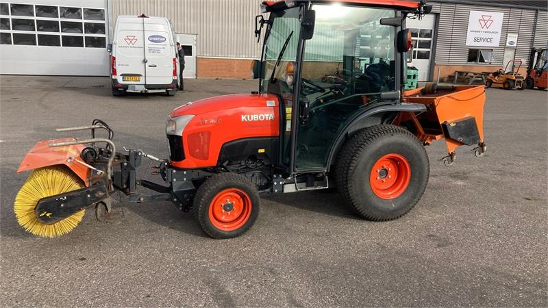 Kubota ST341 inkl. 150 cm kost og udlægger  - Municipal tractor: picture 2 Kubota ST341 inkl. 150 cm kost og udlægger  - Municipal tractor: picture 2