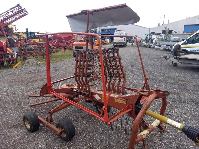 Kuhn GA 4101 GM - Tedder/ Rake: picture 1 Kuhn GA 4101 GM - Tedder/ Rake: picture 1