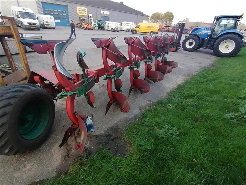 Kverneland PB100 6 furet Krop 9 underplov - Plough: picture 4 Kverneland PB100 6 furet Krop 9 underplov - Plough: picture 4