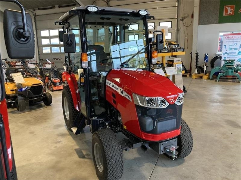 Massey Ferguson 1740 HC - Municipal tractor: picture 2 Massey Ferguson 1740 HC - Municipal tractor: picture 2