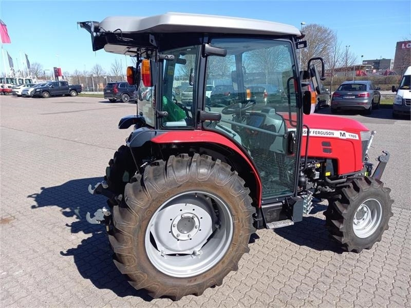 Massey Ferguson 1765 M HC - Municipal tractor: picture 4 Massey Ferguson 1765 M HC - Municipal tractor: picture 4