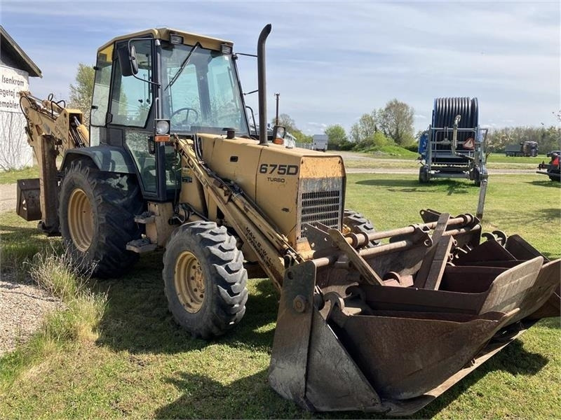 New Holland 675D - Backhoe loader: picture 2 New Holland 675D - Backhoe loader: picture 2