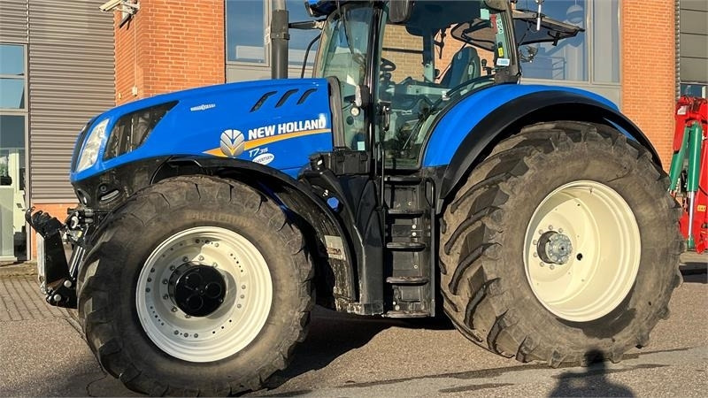 New Holland T7.315 HD AutoComand  - Farm tractor: picture 1 New Holland T7.315 HD AutoComand  - Farm tractor: picture 1
