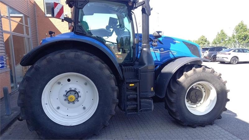 New Holland T7.315 HD - Farm tractor: picture 3 New Holland T7.315 HD - Farm tractor: picture 3