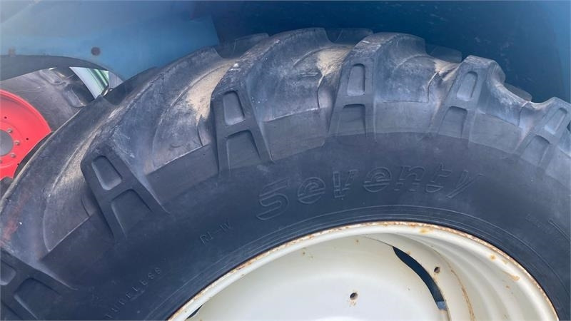 Farm tractor New Holland TS115: picture 11 Farm tractor New Holland TS115: picture 11