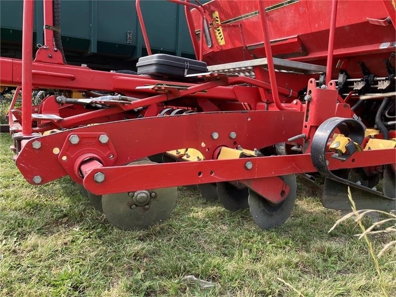 Vaderstad Rapid 300 C Super XL - Combine seed drill: picture 5 Vaderstad Rapid 300 C Super XL - Combine seed drill: picture 5