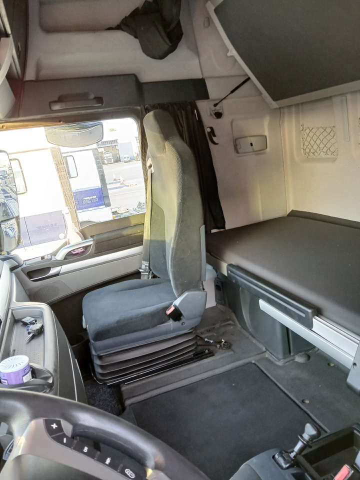 MAN TGX 18.480 - Cab chassis truck: picture 5 MAN TGX 18.480 - Cab chassis truck: picture 5