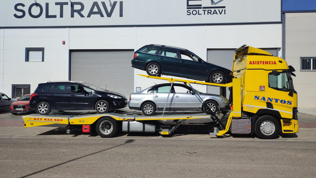 RENAULT T 520 - Car transporter truck: picture 2 RENAULT T 520 - Car transporter truck: picture 2