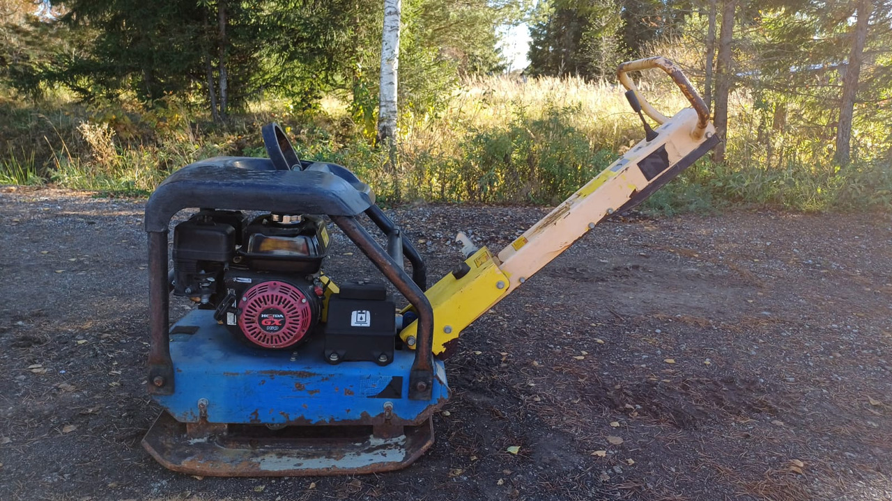 DYNAPAC LG200 - Plate compactor: picture 1 DYNAPAC LG200 - Plate compactor: picture 1