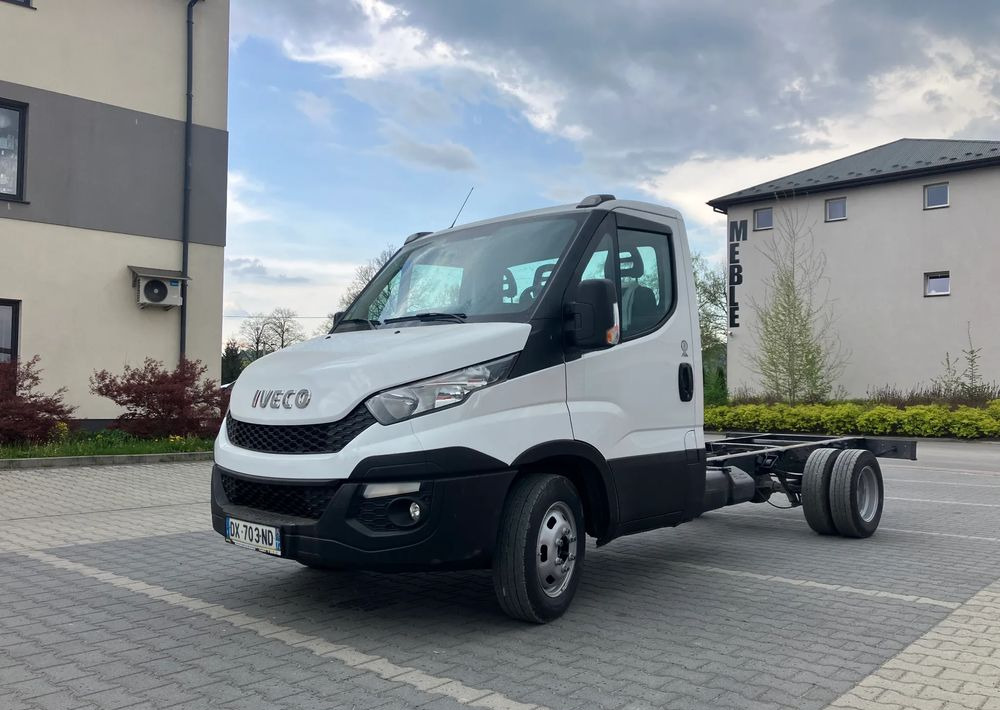 Iveco DAILY 35C13 ramo do zabudowy kiper wywrotka - Cab chassis truck: picture 1 Iveco DAILY 35C13 ramo do zabudowy kiper wywrotka - Cab chassis truck: picture 1