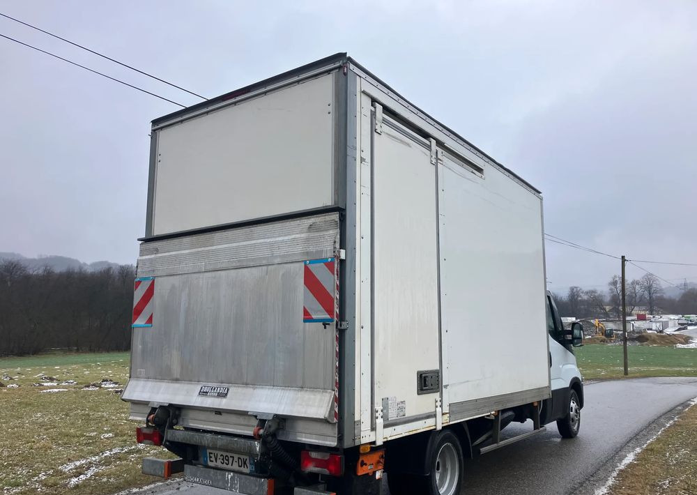 Iveco DAILY 35C16 kontener kurierka winda - Closed box van: picture 3 Iveco DAILY 35C16 kontener kurierka winda - Closed box van: picture 3