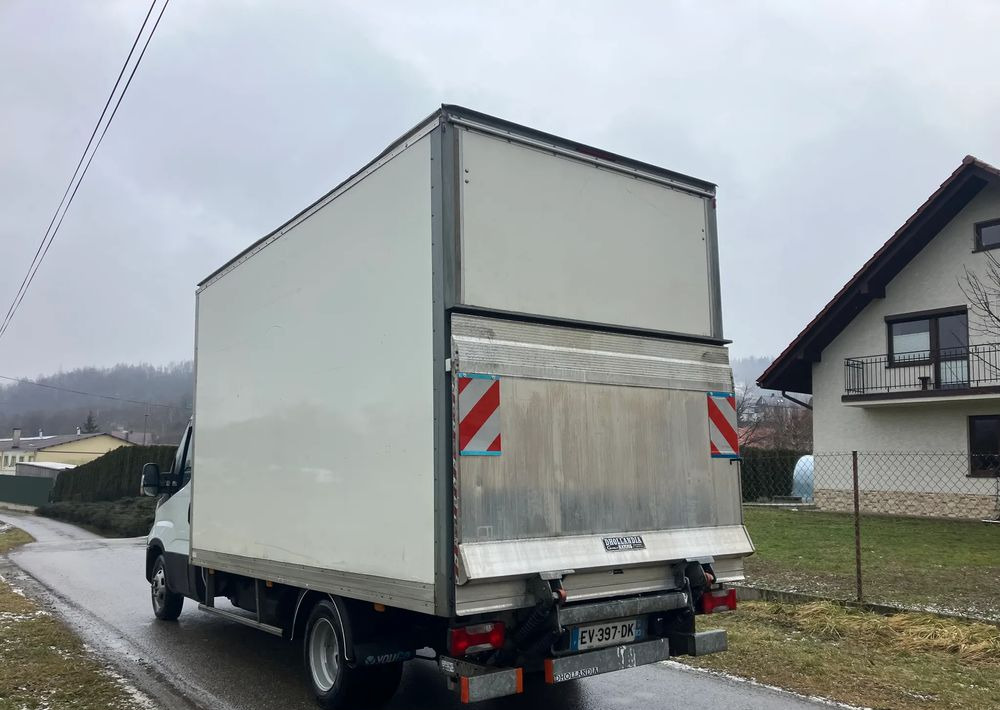 Iveco DAILY 35C16 kontener kurierka winda - Closed box van: picture 4 Iveco DAILY 35C16 kontener kurierka winda - Closed box van: picture 4
