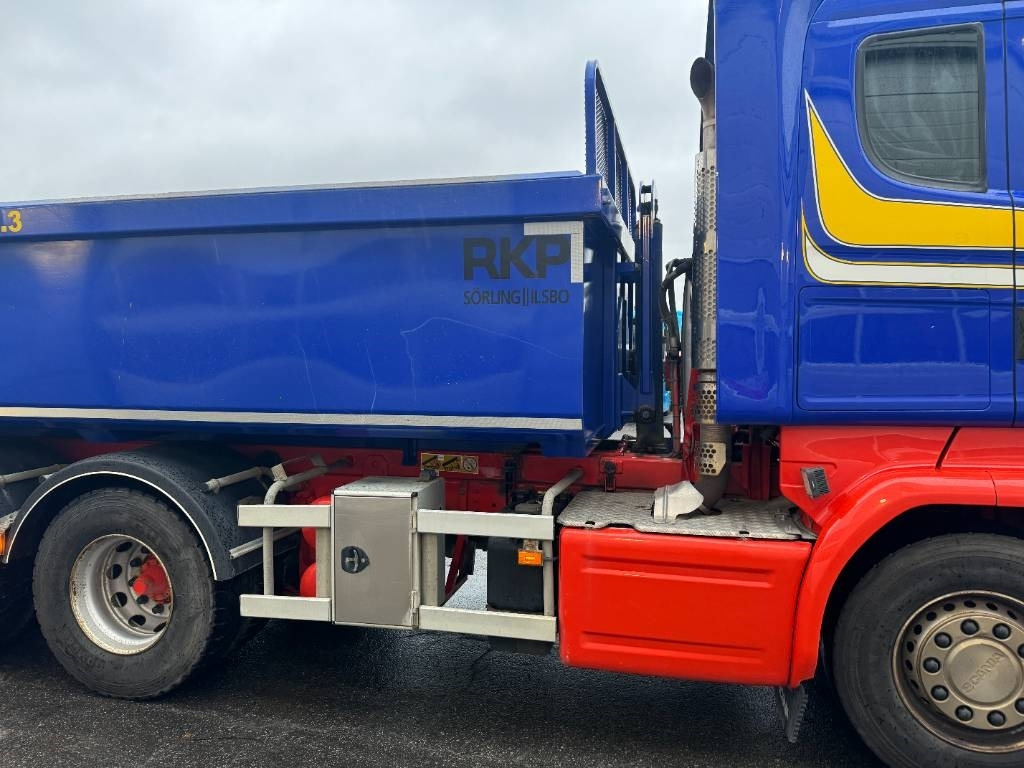 Scania R520LB8X4*4HNB - Tipper: picture 4 Scania R520LB8X4*4HNB - Tipper: picture 4