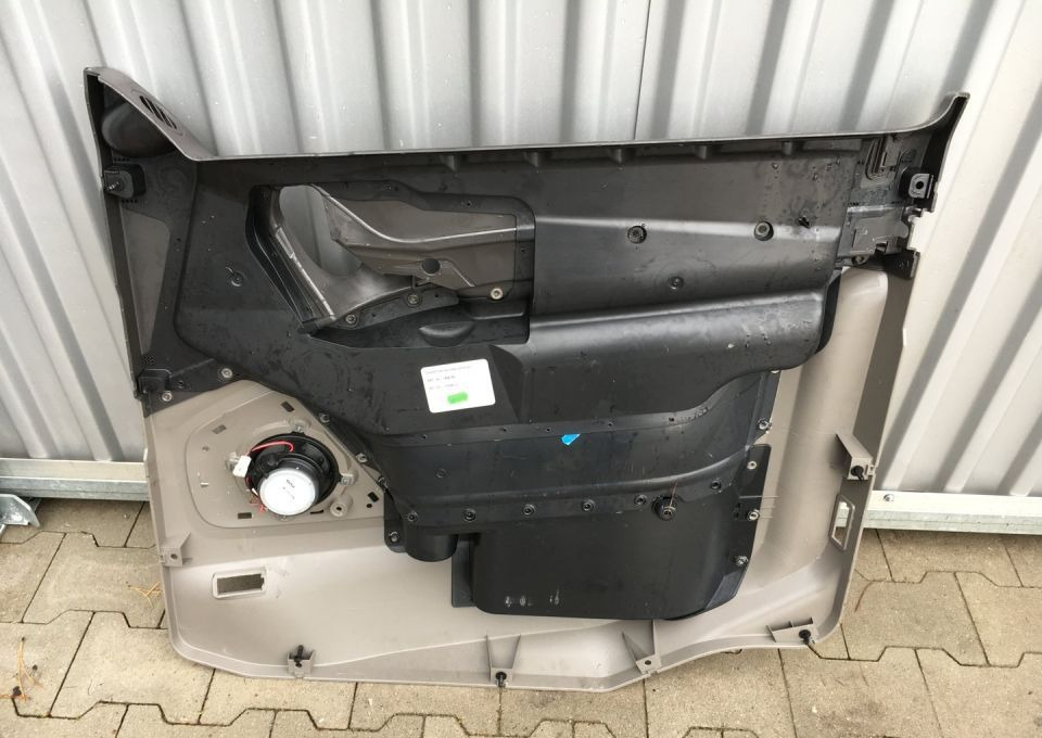 DAF XF 106 euro 6 tapicerka drzwi lewych - Door and parts for Truck: picture 2 DAF XF 106 euro 6 tapicerka drzwi lewych - Door and parts for Truck: picture 2