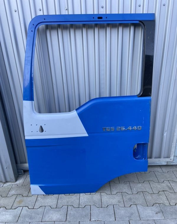 Drzwi lewe MAN TGS TGL TGM euro 6 kierowcy - Door and parts: picture 1 Drzwi lewe MAN TGS TGL TGM euro 6 kierowcy - Door and parts: picture 1