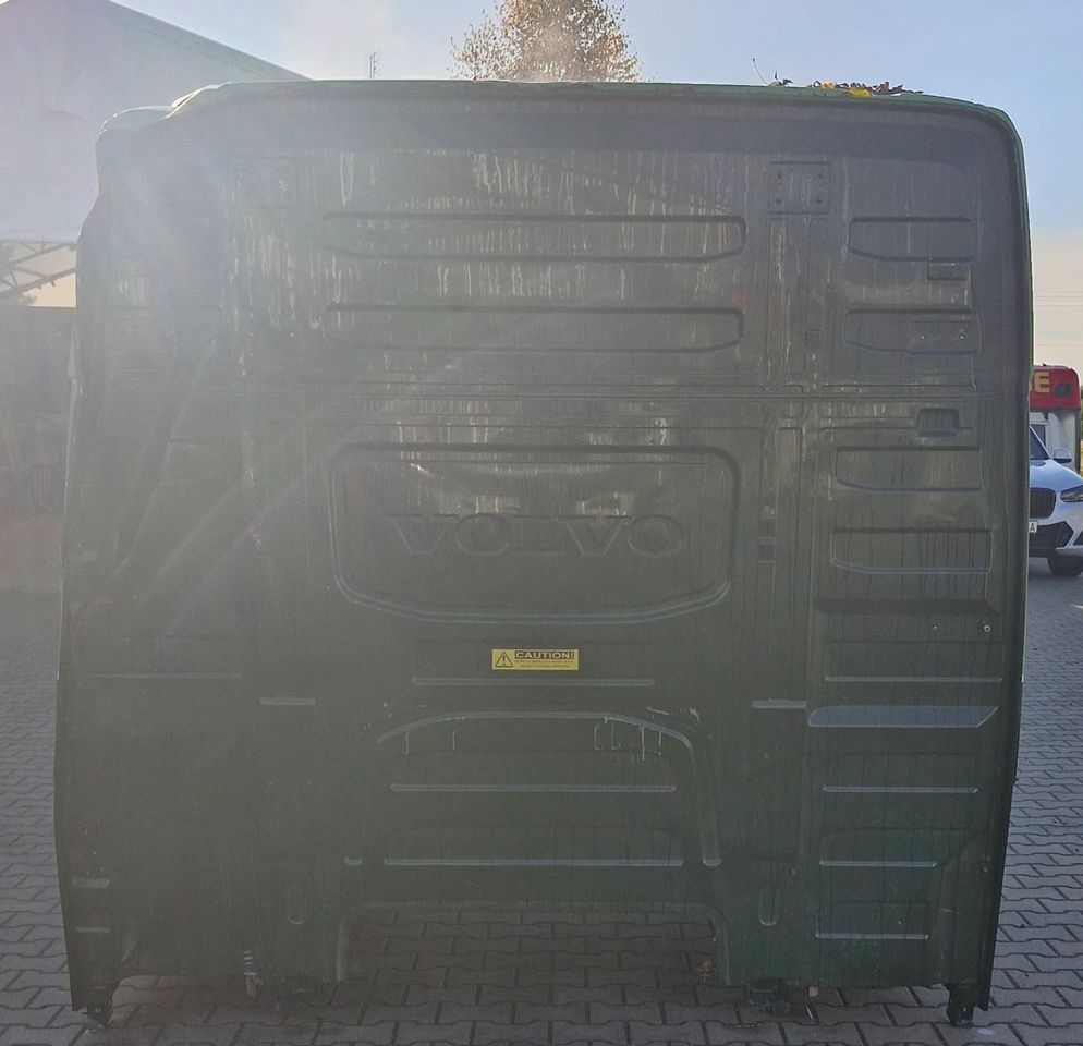 KABINA VOLVO FH5 2023R - Body and exterior: picture 2 KABINA VOLVO FH5 2023R - Body and exterior: picture 2