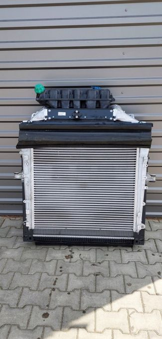MAN TGS TG3 NOWY MODEL CHŁODNICA CHŁODNICE KOMPLET - Radiator for Truck: picture 2 MAN TGS TG3 NOWY MODEL CHŁODNICA CHŁODNICE KOMPLET - Radiator for Truck: picture 2