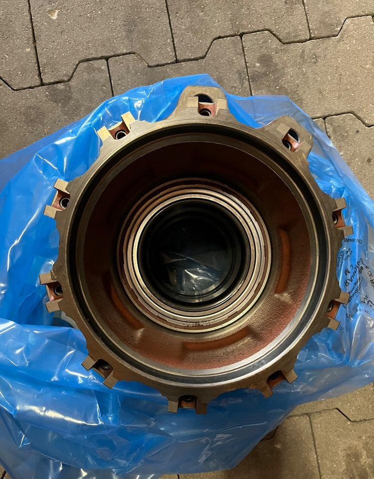 NOWA Piasta koła tylnego DAF XF CF oryginał - Wheel hub for Truck: picture 3 NOWA Piasta koła tylnego DAF XF CF oryginał - Wheel hub for Truck: picture 3